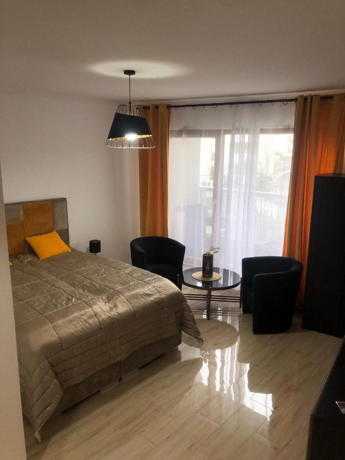Golden Apartment ヴロツワフ エクステリア 写真